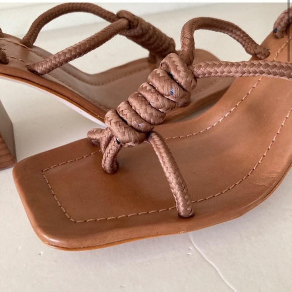 Schutz Anthropologe Angieh Brown Rope
Strappy Heels Size 8 - Picture 2 of 8